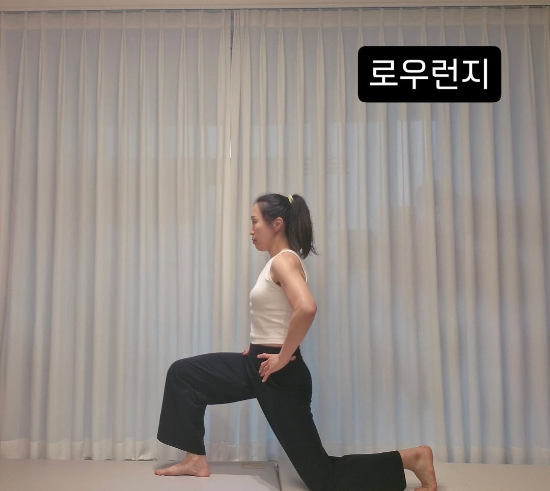 jayden_onlineclass 게시물 이미지: -운동에서 어려웠던점
로우런지에서 골반을 후방으로 만들고 뒷다리 무릎을 펴니 평소에...