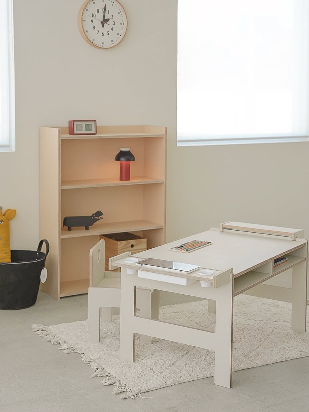 Photo by 제이디홈드레싱 | JD홈드레싱 on February 02, 2026. May be an image of ‎desk, bunk bed, rack and ‎text that says '‎1I 1 | 2 I 0 " _ ي 2 H 5: 9 3 8 1 - 4 7 6 6 5 5 5 : 圓国 15‎'‎‎.