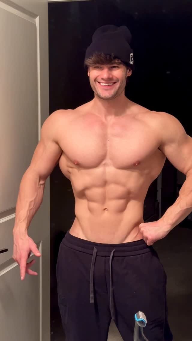 jeff_seid 게시물 이미지: 3x Mr Olympia btw
