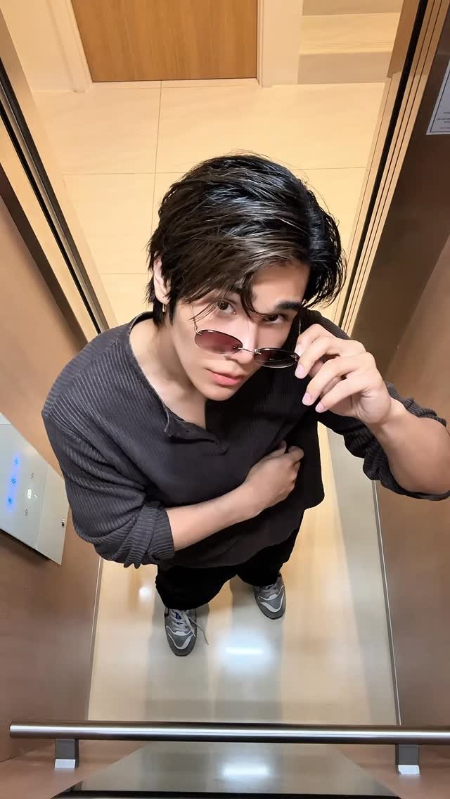 jeffsatur 게시물 이미지: A look isn’t complete without the right pair...