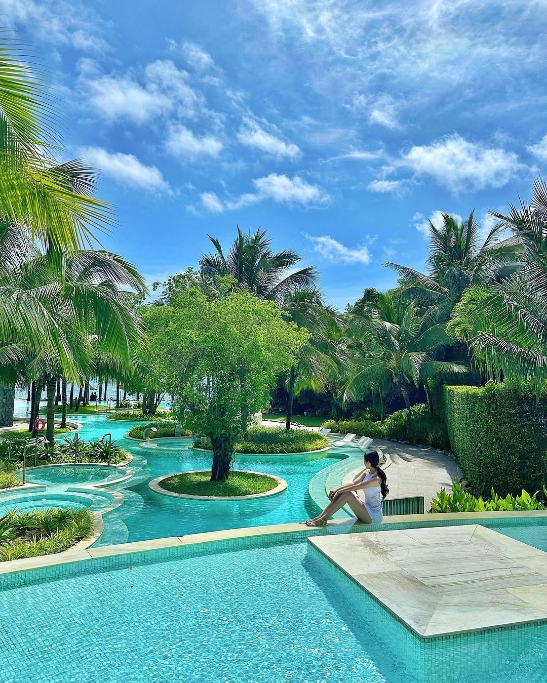 jello_haa 게시물 이미지: 베트남의 몰디브 푸꾸옥에서 즐기는 완벽한 휴양스팟🌴💚

푸꾸옥 섬 최남단에 있는...