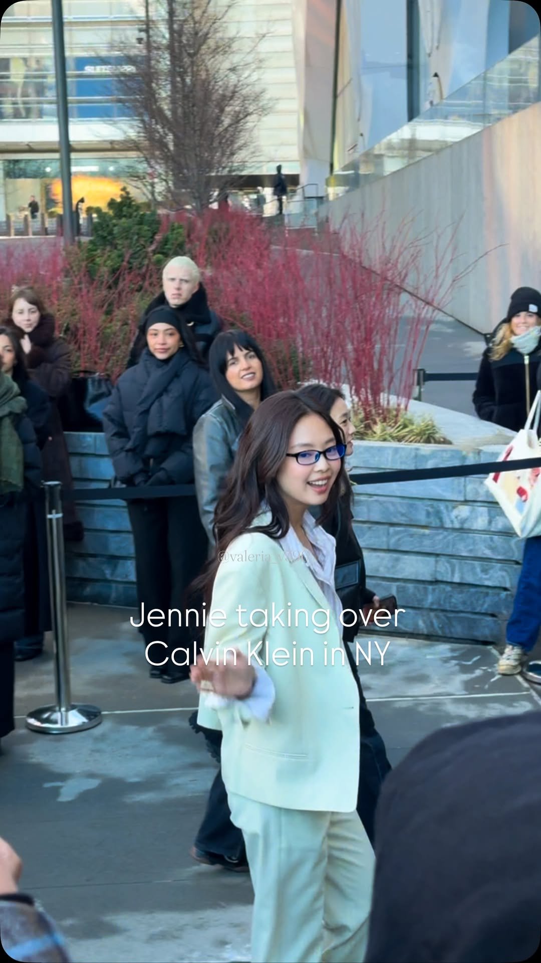 jennieiruby 게시물 이미지: Jennie taking over Calvin Klein in New York...
