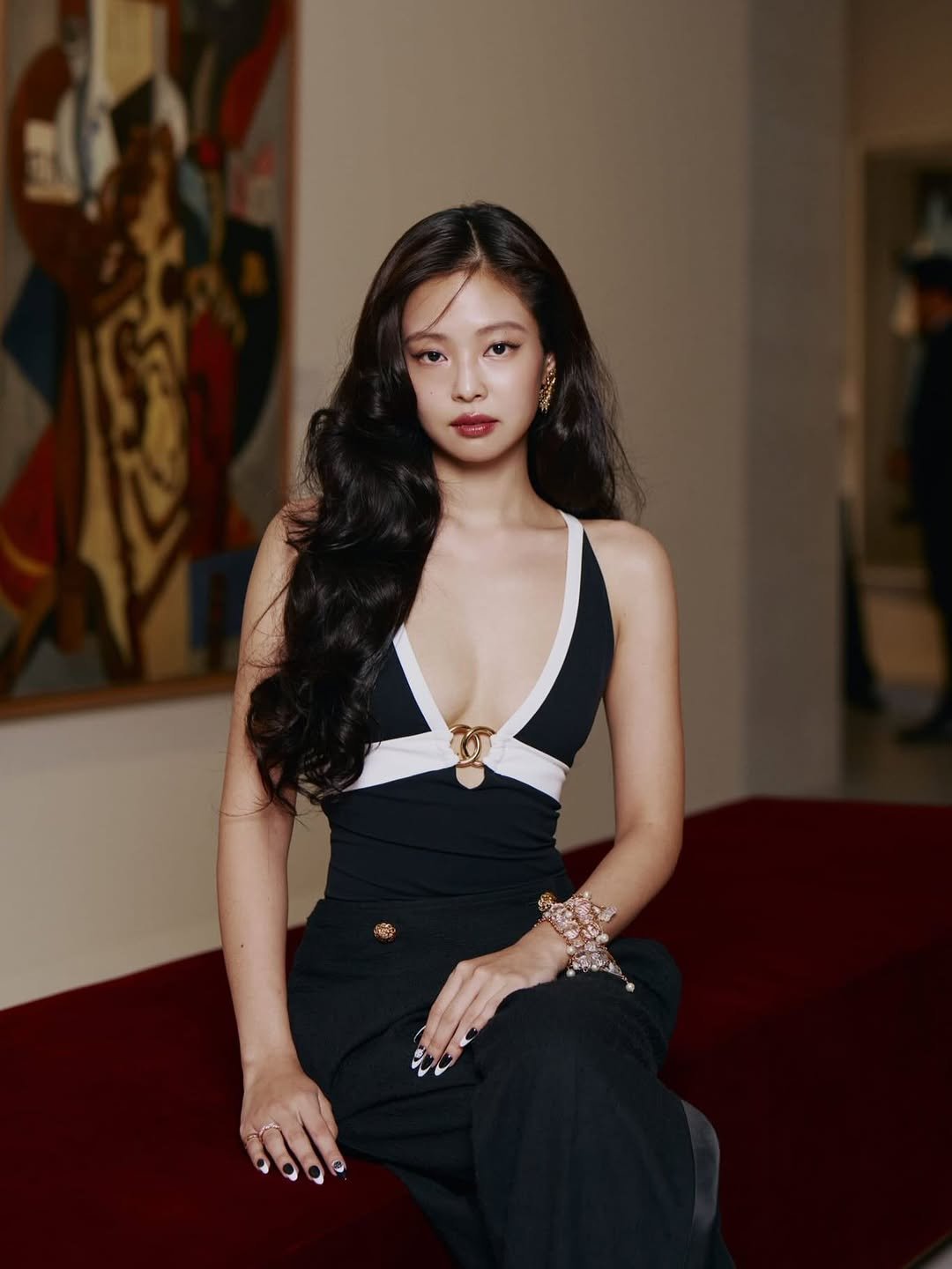 jennierubyjannie 게시물 이미지: 260525 JENNIE at the #CHANEL show

#JENNIE...