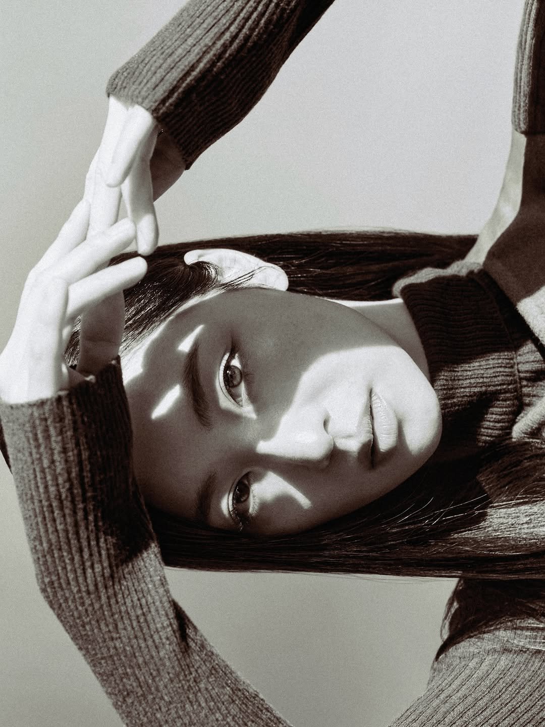 Photo shared by 전여빈 Yeobeen Jeon on December 13, 2025 tagging @mokjungwook, @harooaday, @stylist_boo, @hearts_ultrapeku, @hearts_kim_soo.bin, and @minumsa_littor.