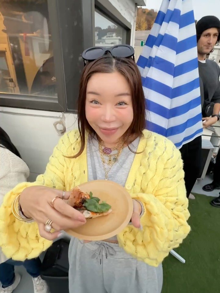 jeon_unni_ 게시물 이미지: 쿠킴님이 초대해주신 인생 첫 홈파티🍕
집에만 있는 제가 새로운 멋진 분들도 만나게...