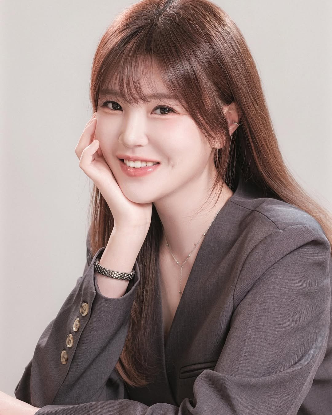 Photo by 더클래스모나크청담 스라헤어스타일링수석실장 on April 15, 2024.