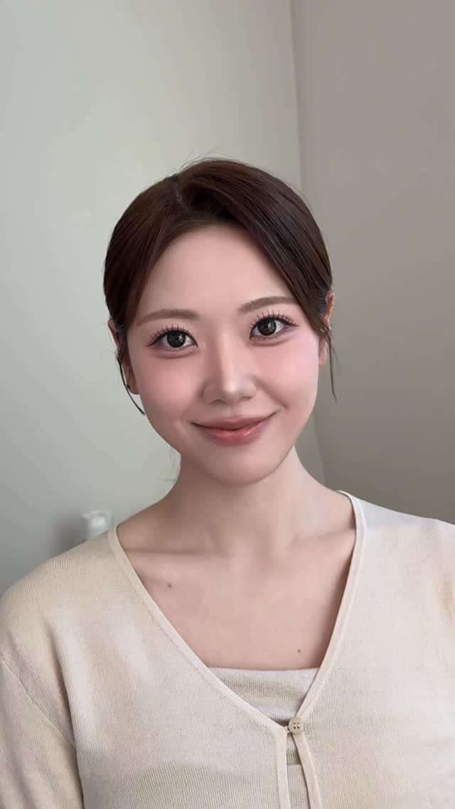 jeonsra0322 게시물 이미지: 면접보러가실때
많이 하시는 #업스타일 
너무 예삐요😭🩷