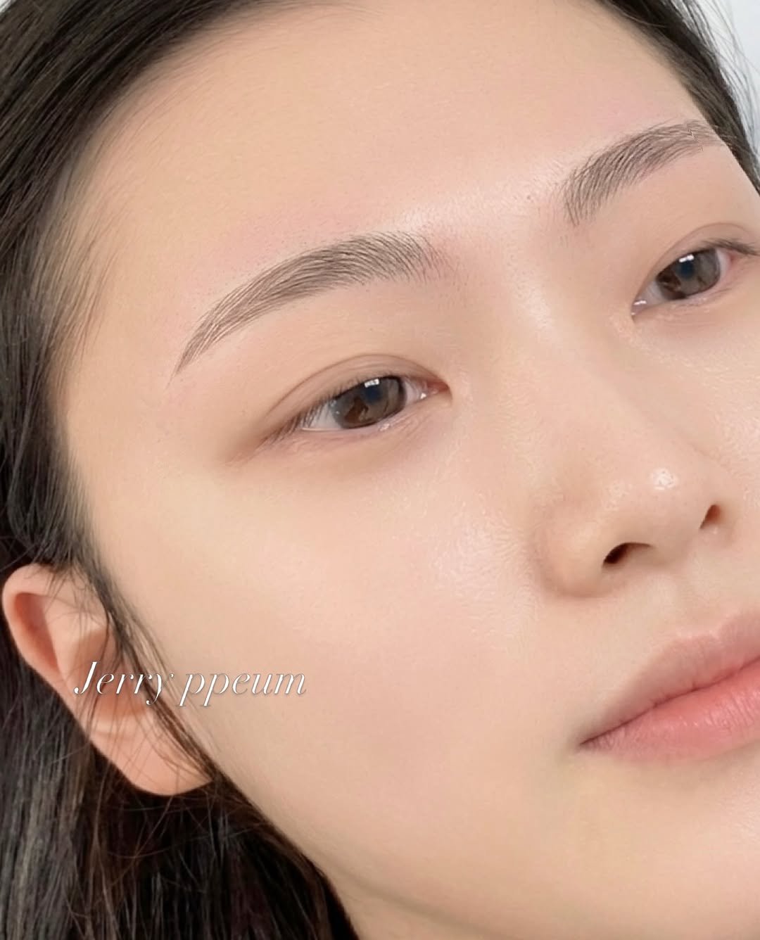 jerry_ppeum 게시물 이미지: 제리쁨_자연눈썹 🫧

결 하나, 방향 하나까지 디테일하게.

단순히 채우는 눈썹이...