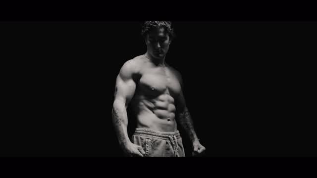 jessejameswest 게시물 이미지: Team Relentless Coaching is LIVE! I am SO...