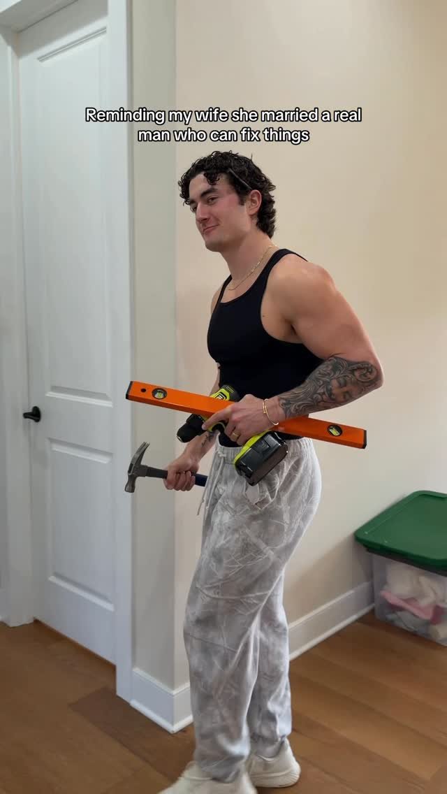 jessejameswest 게시물 이미지: Only real men know 😂

Inspo @jakemiller #trend...