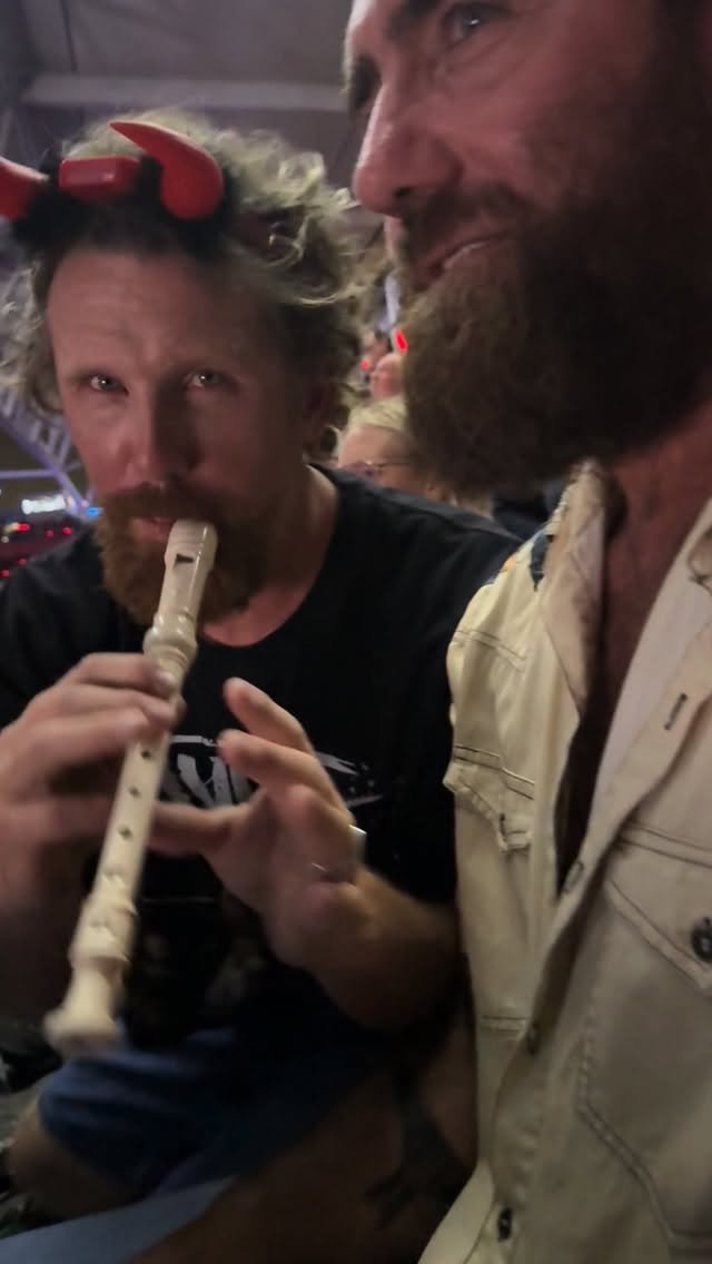 jessenoonan 게시물 이미지: Never a dull moment with my jungle brother...