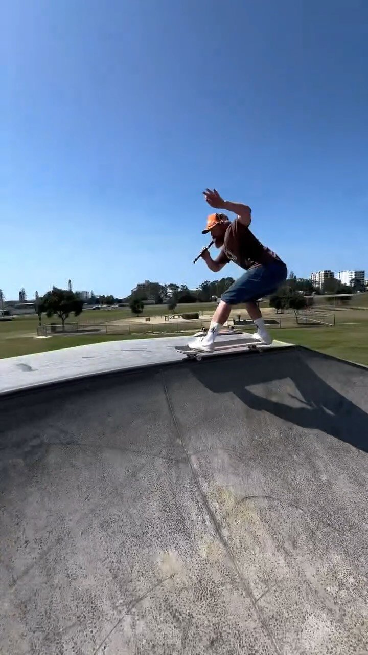 jessenoonan 게시물 이미지: Skating straight outta the Shire 🎶🛹 Guess the...