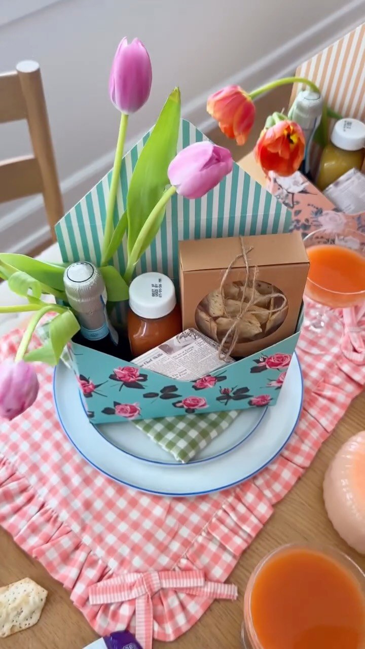 jessiejanedaye 게시물 이미지: Spring Grazing Boxes 💐 with @eatmiltons These...