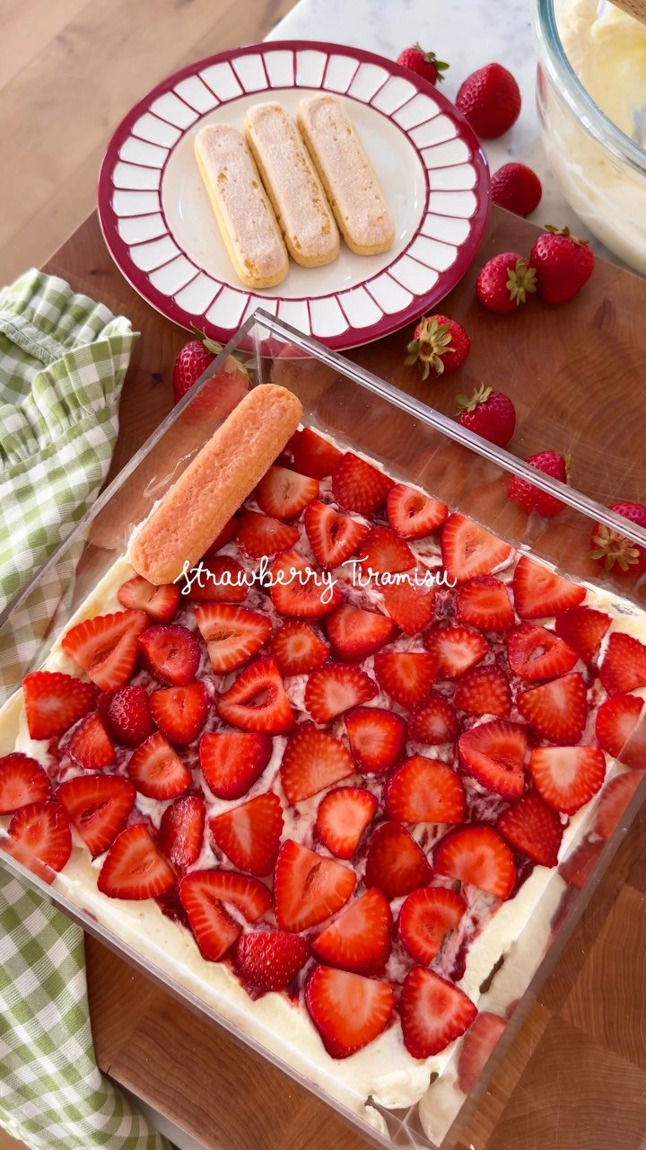 jessiejanedaye 게시물 이미지: Strawberry Tiramisu 🍓 Deliciously light,...