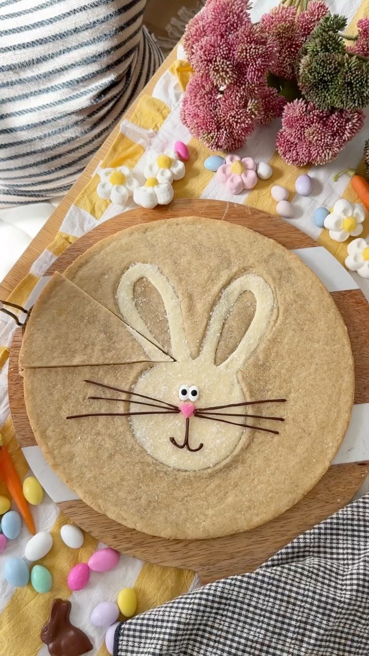 jessiejanedaye 게시물 이미지: Giant Thumbprint Cookie 🧈🐰 Technically it’s...