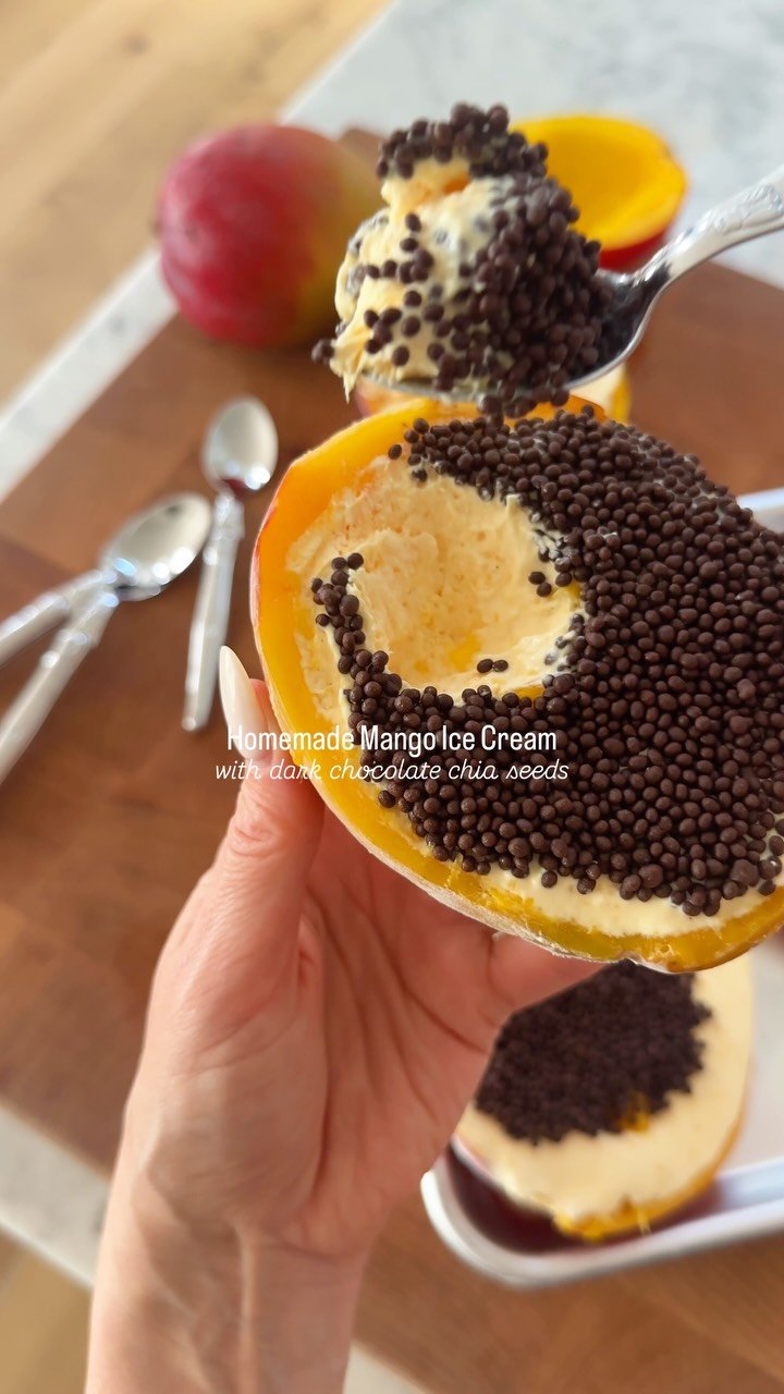 jessiejanedaye 게시물 이미지: Homemade Mango Ice Cream topped with Dark...