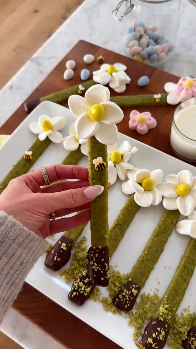 jessiejanedaye 게시물 이미지: Spring Shortbread Cookie Dippers ☺️ I’m in...