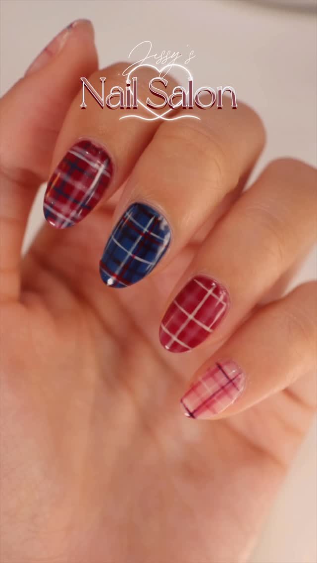 jessyluxe 게시물 이미지: plaid nails 🧶 using all @dndgel (scroll down...