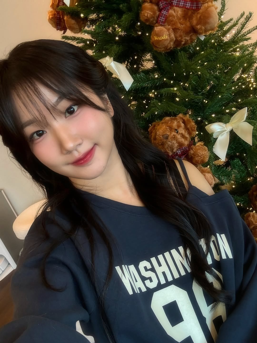 jhjh_0405 게시물 이미지: 미리 메리크리스 ~~🎄🎄
다들 추워지는데 환절기 피부 잘 지키고 계신가요?
우유들을...