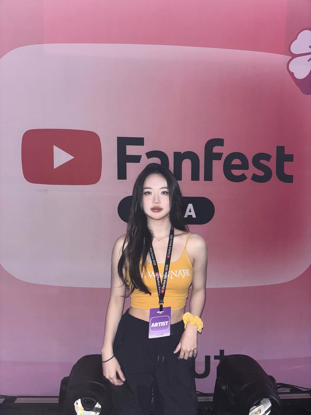 Photo shared by 김지원 on June 17, 2025 tagging @youtubekorea. May be an image of 1 person and text that says 'Fanfest A E INABE NABE ARTIST'.