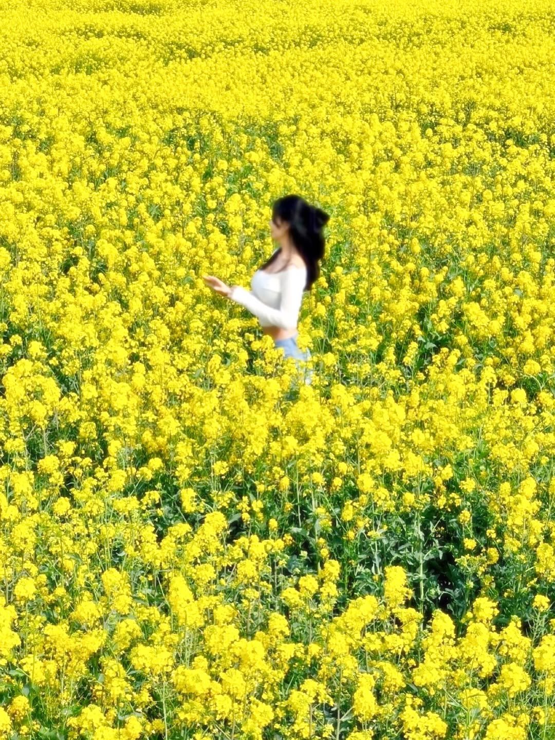 ji__wonnny 게시물 이미지: 내사진은 엄마가 젤 이쁘게 찍네 💛🌼