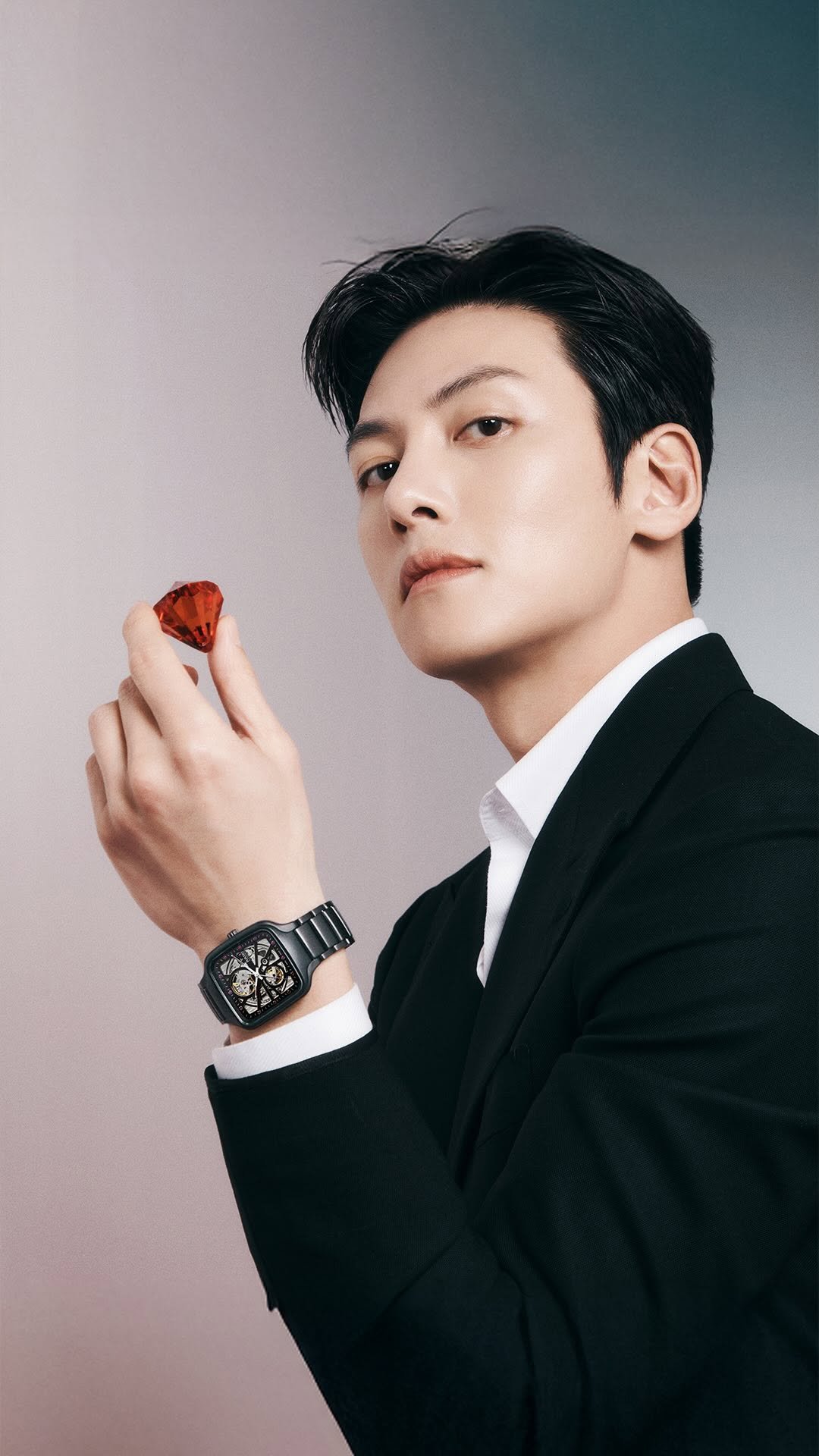 jichangwook 게시물 이미지: Introducing the Rado True Square Ji Chang-wook...