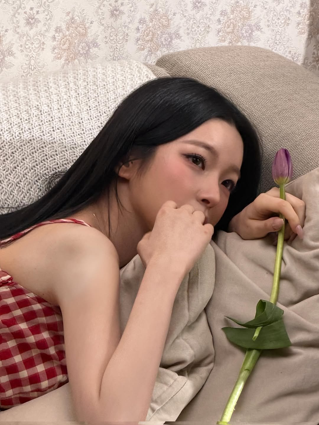 jiheonnibaek 게시물 이미지: 💋