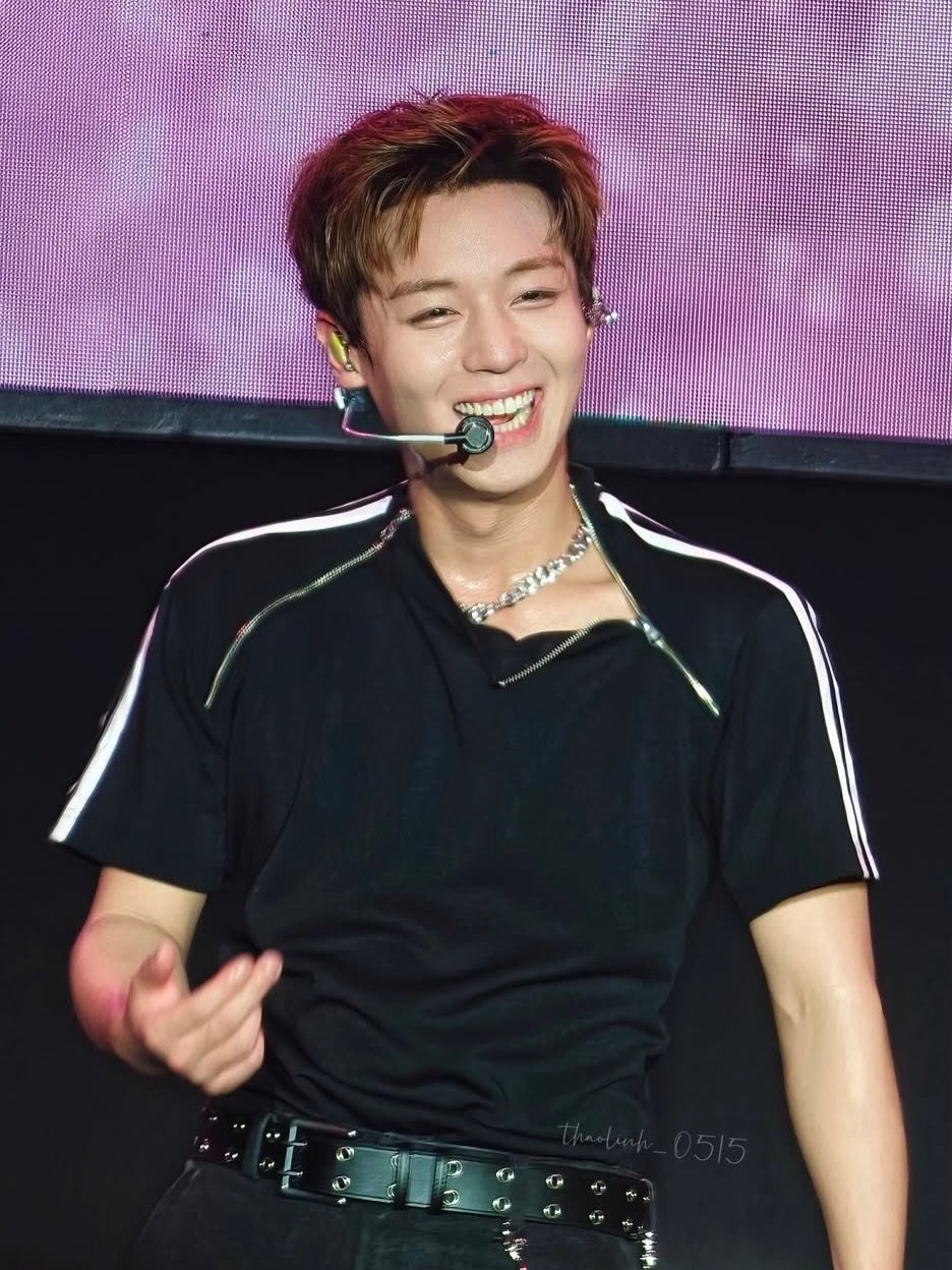 jihoon_park2905_ 게시물 이미지: Keep shining, Jihoon! 

@0529.jihoon.ig...