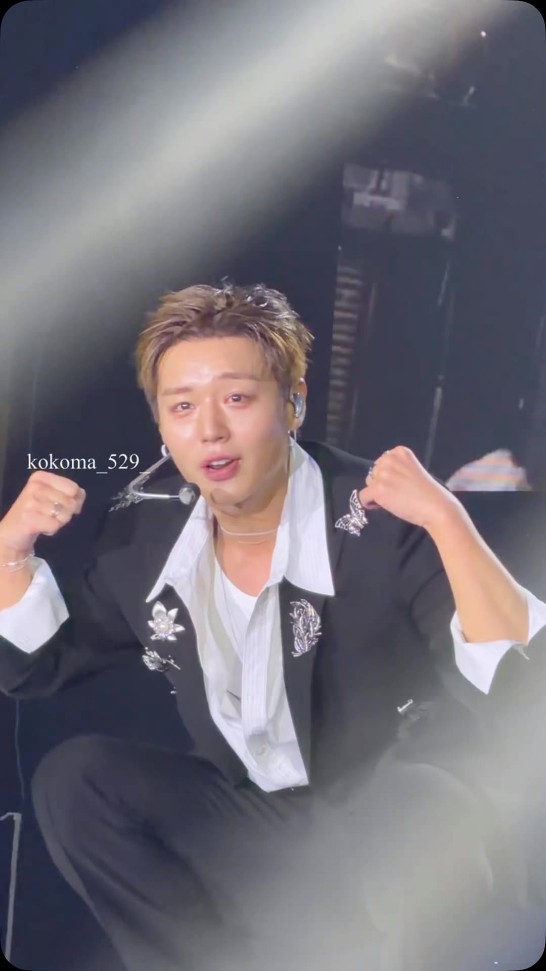 jihoon_park2905_ 게시물 이미지: GANTENG TO THE MAX!!!! HE'S SO DAMN GOOD!!!...