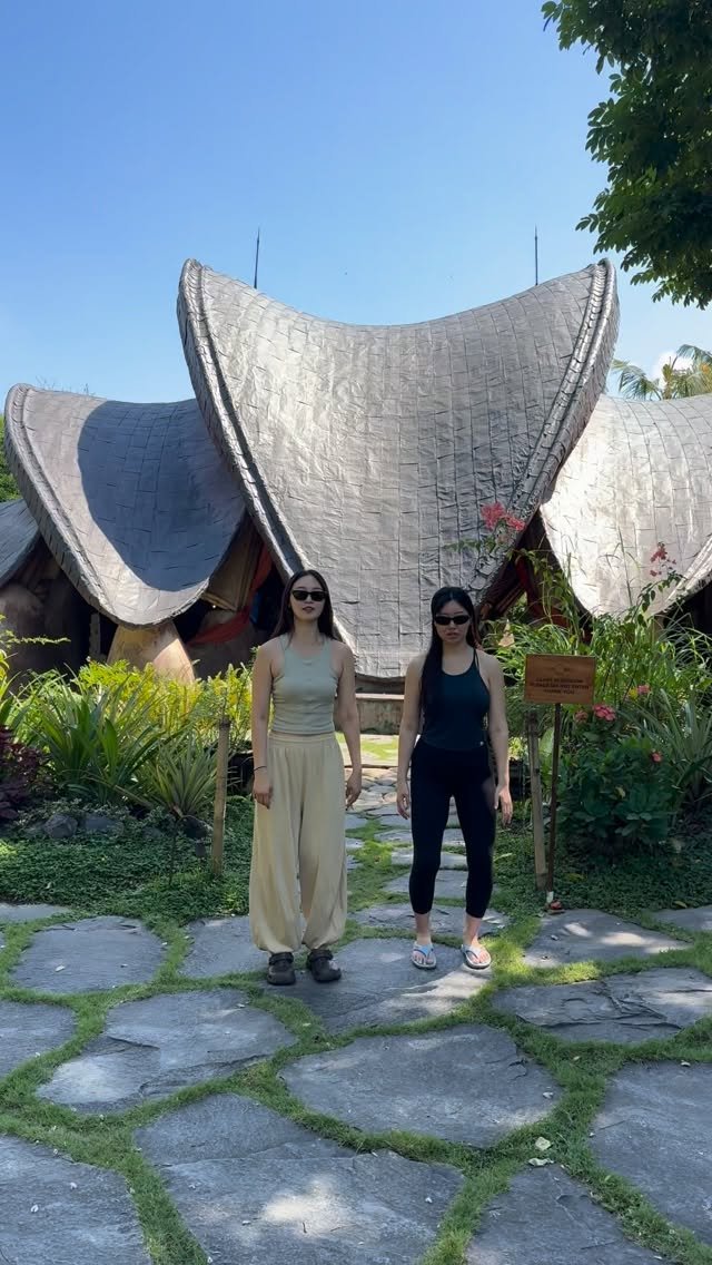 jihye__roun 게시물 이미지: 빙구춤인데 뚝딱거리기까지 해 
행복해지는 춤이라는데 진짜 행복했다💓
열심히...