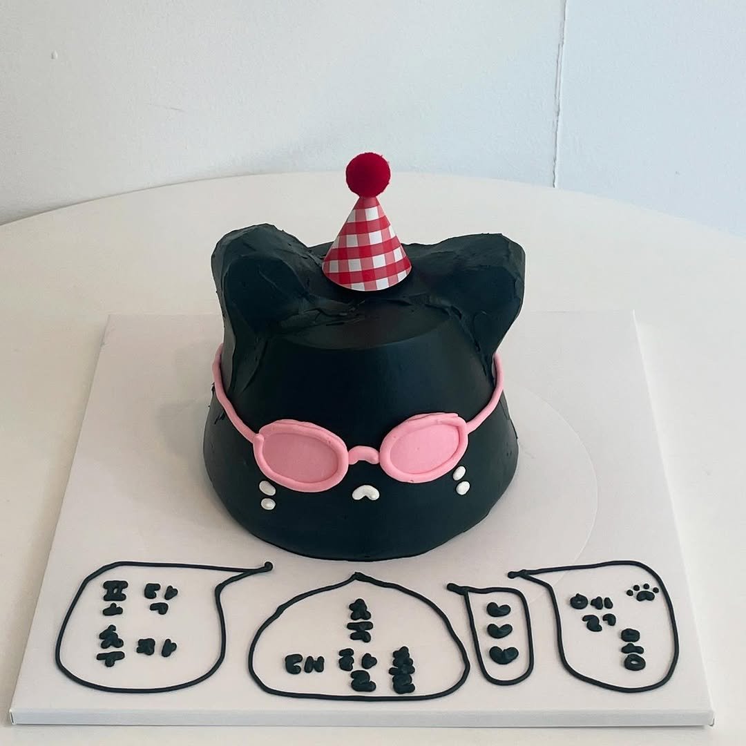 Photo by 지혜네케이크숍 수원케이크 광교케이크 크리스마스케이크 in 광교중앙역.