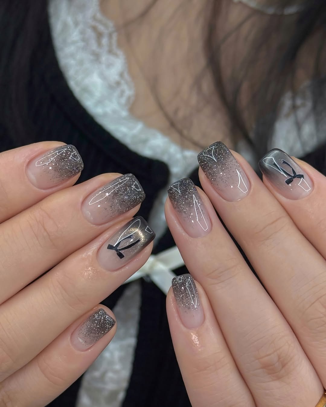 Photo by 진복네일 l 광명네일 • 광명사거리네일 in 광명사거리역 with @dgel_korea. May be an image of one or more people, fingernails and text.