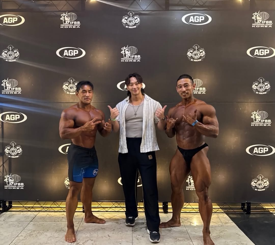 jinfit_ 게시물 이미지: 이 셋이서 사진 찍은 게 얼마만인지.
운동 하나만 보고 달려온 시간 속에서
10년이...
