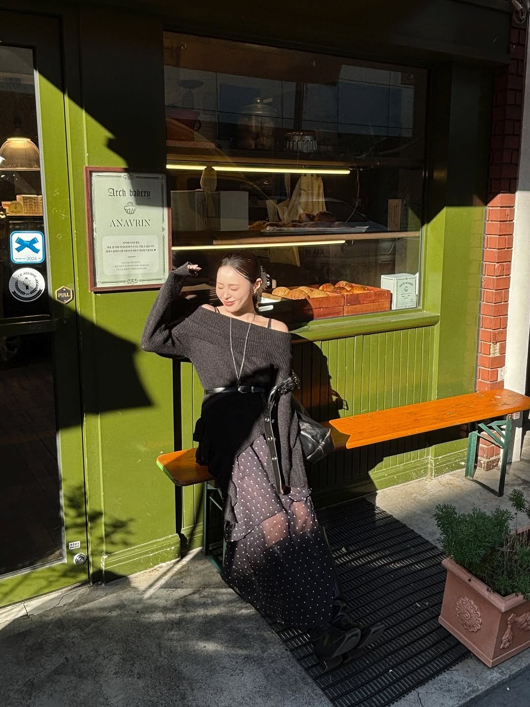 Photo shared by 진숭이🐒 on October 31, 2025 tagging @vikinivender.