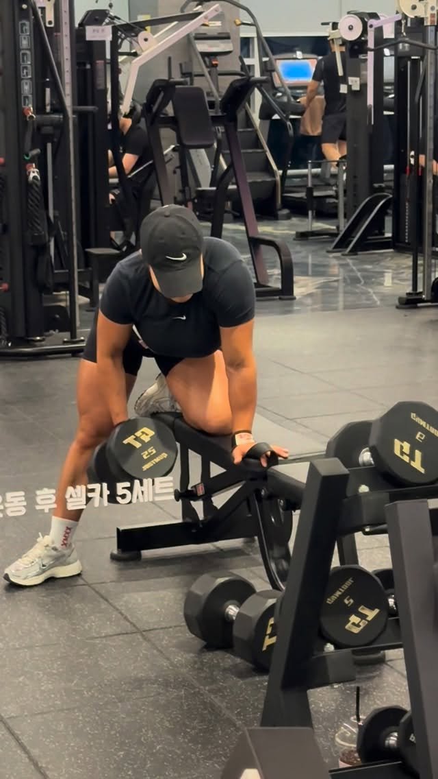 jinjulim_ 게시물 이미지: 2주전..?
#창원#헬스#운동하는여자#등운동#bodybuilding