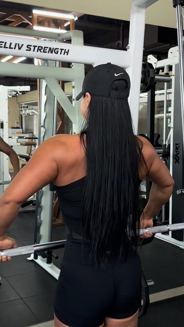 jinjulim_ 게시물 이미지: 목 가만히....
#창원#헬스#여자트레이너#운동하는여자#bodybuilding