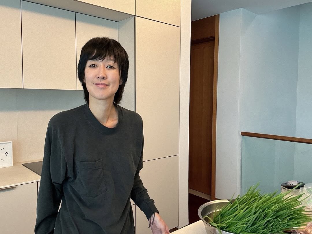 Photo by 홍진경 on August 17, 2025. May be an image of 1 person, vegetable and text.