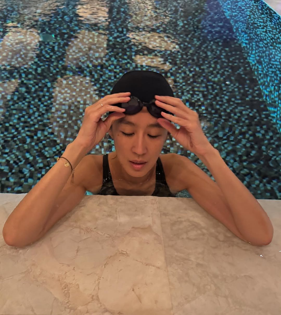 Photo by 홍진경 on October 08, 2025. May be an image of 1 person, swimming and pool.