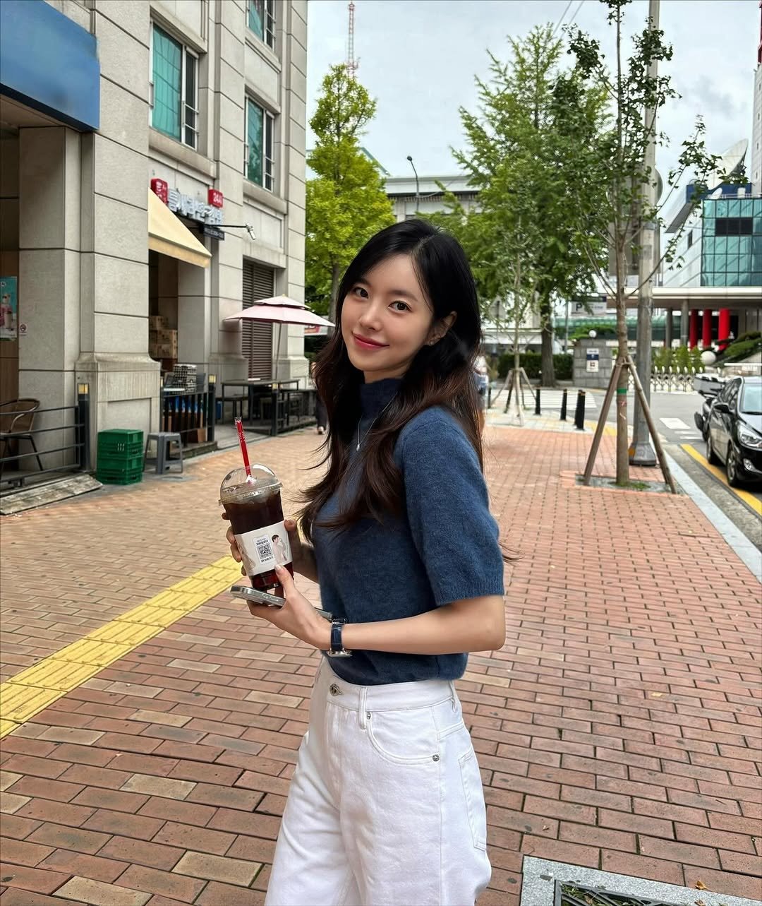 Photo by 진세연 on October 13, 2025. May be an image of ice cream, gelato and text.