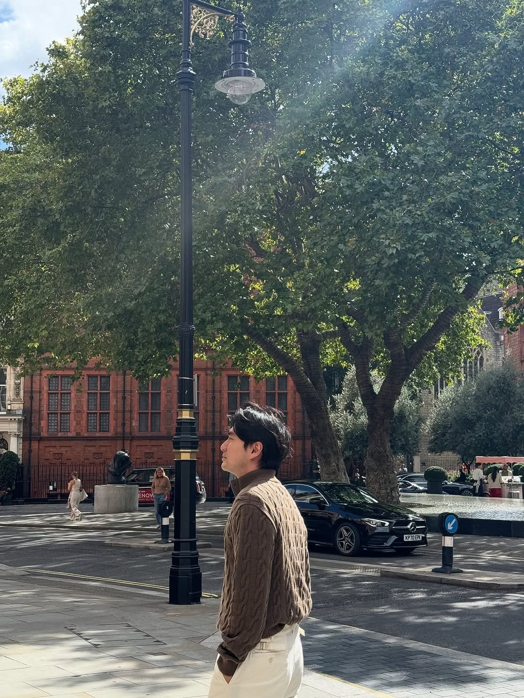 jinuk0916 게시물 이미지: 🤍🤎💙🖤#RalphLauren
#RLPurpleLabel
#랄프로렌퍼플라벨