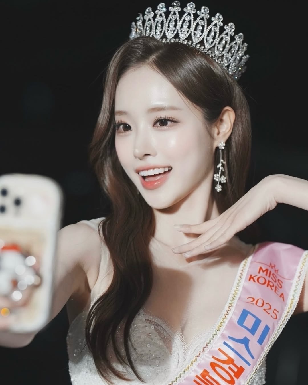 jinvely_99 게시물 이미지: 👑𝟐𝟎𝟐𝟔 𝐌𝐈𝐒𝐒 𝐆𝐲𝐞𝐨𝐧𝐠𝐛𝐮𝐤✨
찬란했던 나의 미스경북 여정🪽대관식까지...