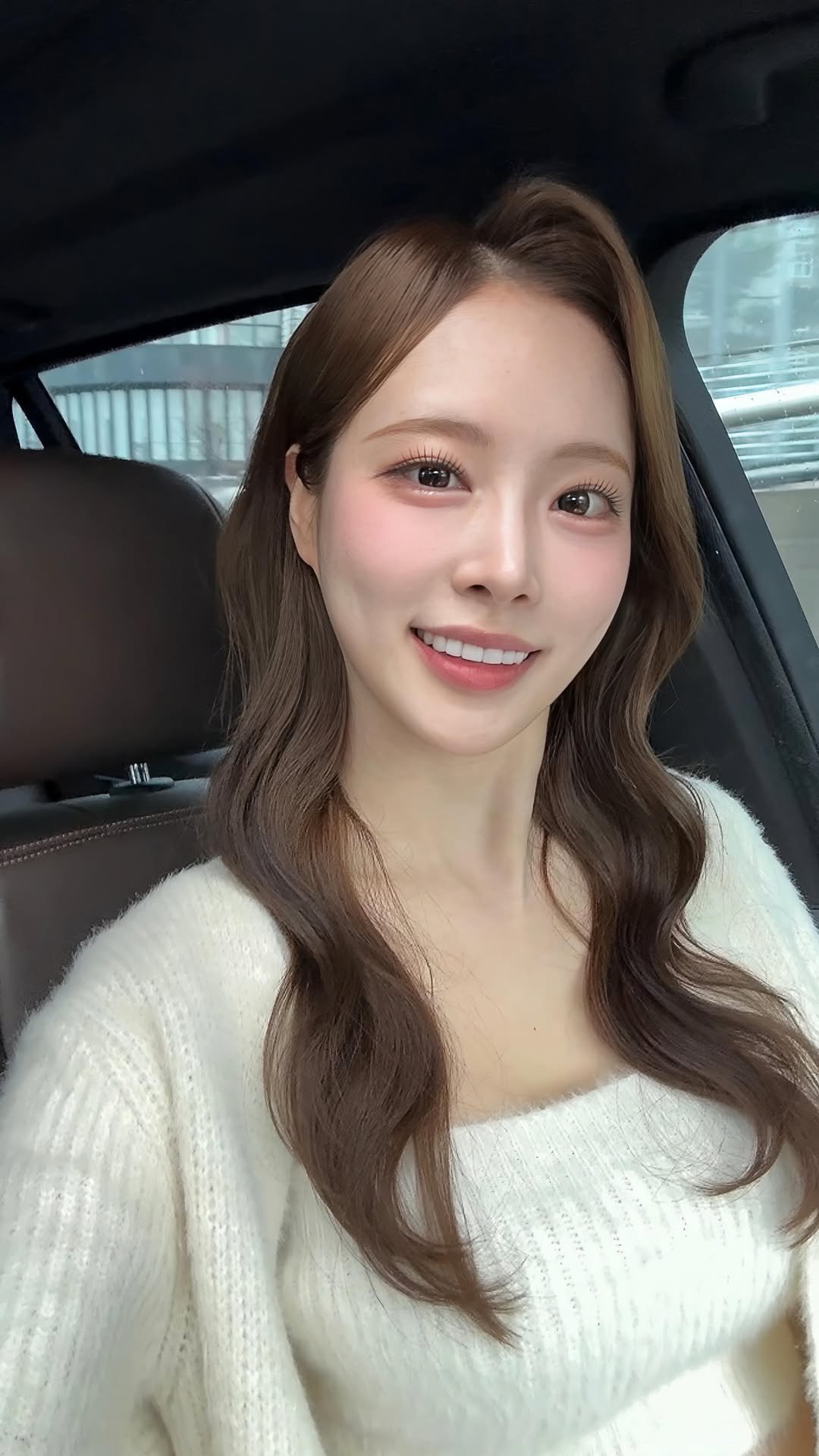 jinvely_99 게시물 이미지: #광고
방송화면 보고 완전 충격 받았어요🥲
제 얼굴이 이렇게 부해보일...