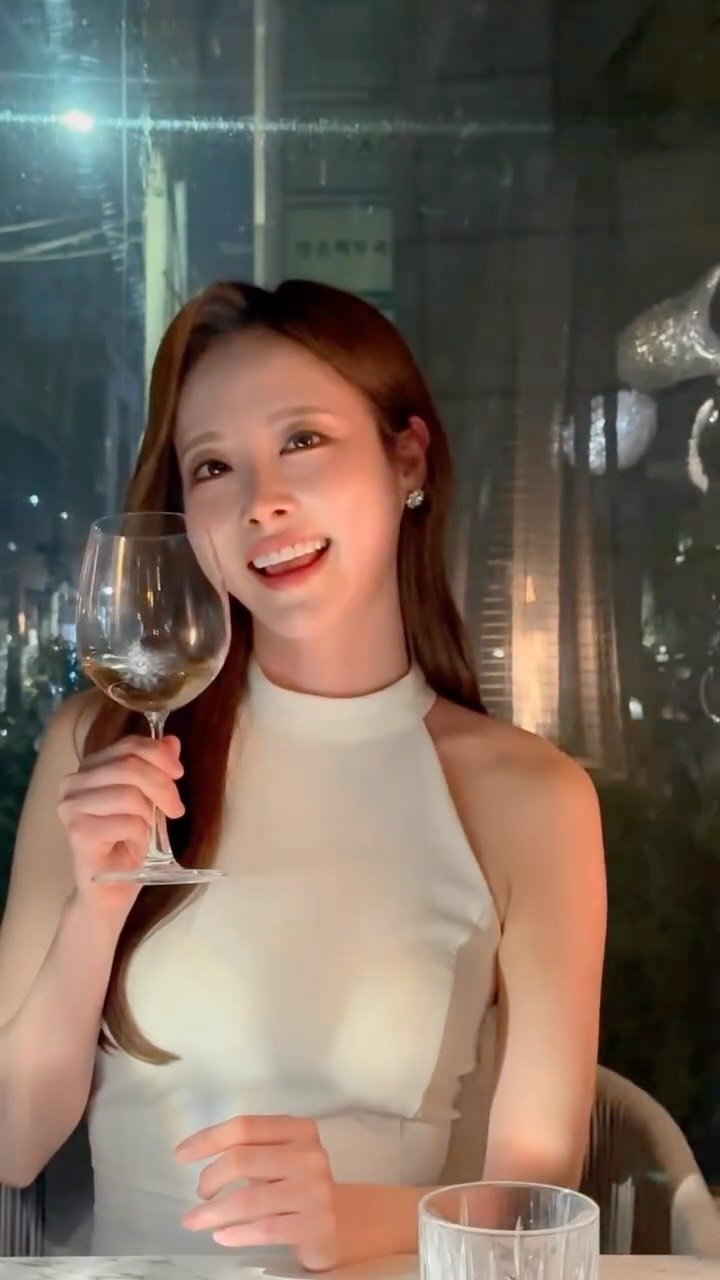 jinvely_99 게시물 이미지: 날도 좋은데 분위기 좋은 곳 가고싶다💛💛
.
.
.
.
.
#데이트 #서울나들이...