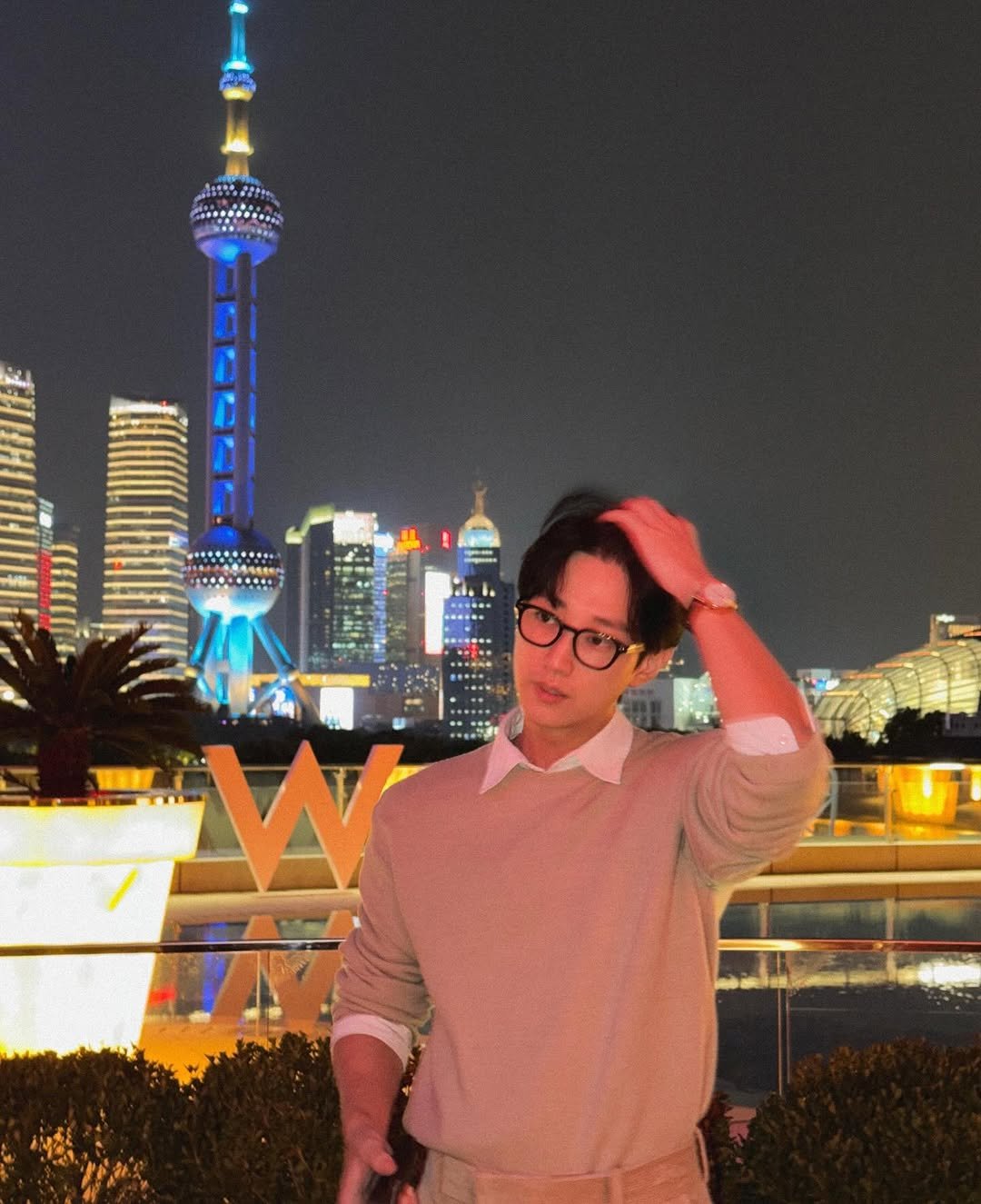 Photo by b1a4 jinyoung on November 08, 2025. May be an image of Victoria Peak, tower, night and text.