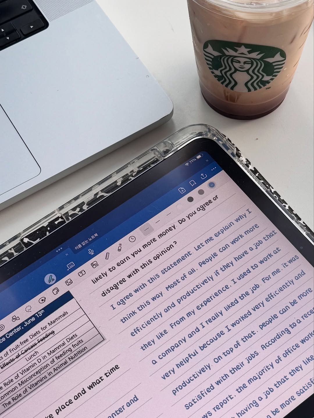 Photo by 🇰🇷JITTON 지똔 on August 17, 2025. May be an image of studying and text.