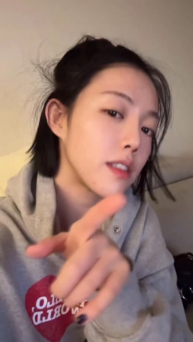 jiwwwwwooooo 게시물 이미지: 유행 지났나여 저도껴주새여