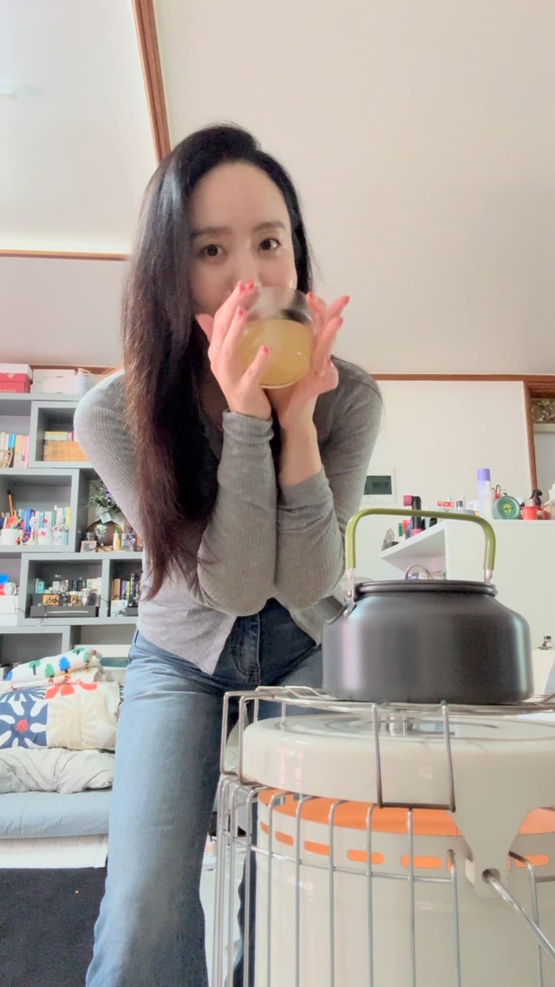 jiyoon_park_ 게시물 이미지: 벌써 해가 바뀌고 1월 1일이네요.

년도의 뒷자리 숫자는 바뀌어도 
이어가야 하는...