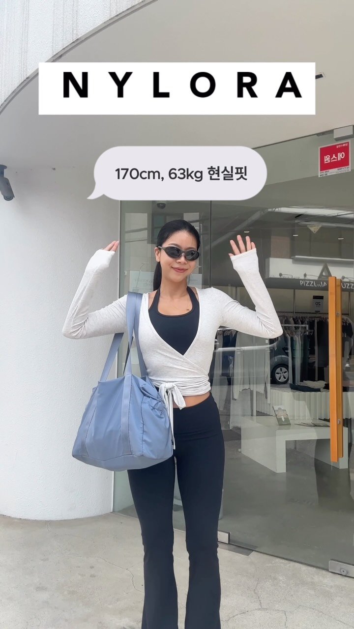 jjeuneu 게시물 이미지: 뭐가 제일 예쁠까요~?!

요즘 내 최애룩…
좀만 더 마르면 더 예쁘려나🤣
