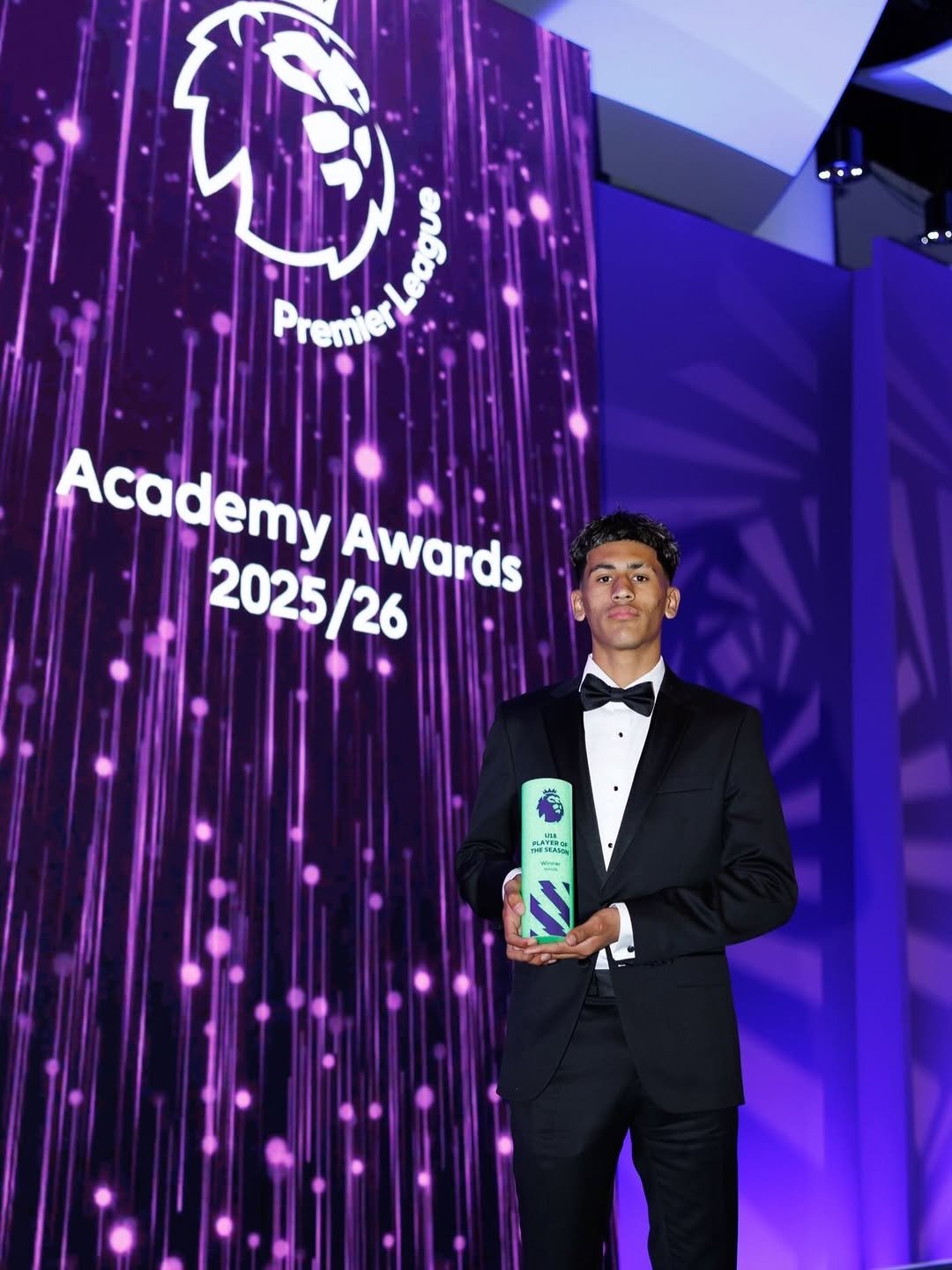 jjnr10 게시물 이미지: U18 Premier League Player of the Season 🏆
25/26 ☑️