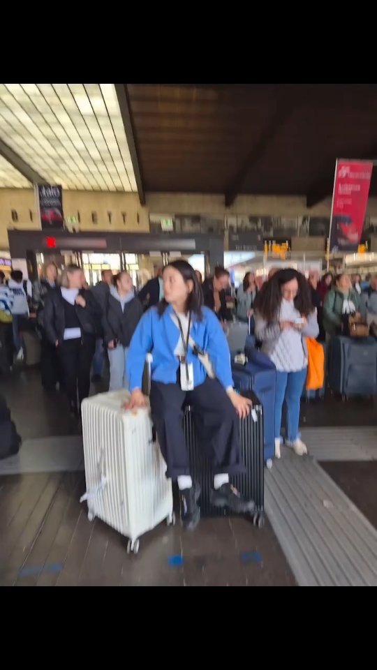 jjong_bubu 게시물 이미지: 남편이 정성스럽게찍은사진ㅋㅋㅋ화가나네...